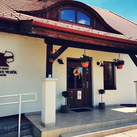 Bed and Breakfast Szabolcs Vezer Panzio Екстер'єр фото
