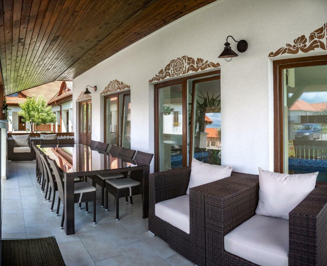 Bed and Breakfast Szabolcs Vezer Panzio Екстер'єр фото